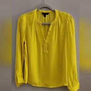 Banana Republic XS Yellow Long Sleeve Top - never worn